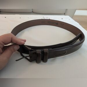 Columbia - Brown Leather Men's Belt with Brushed Metal Buckle - Size 38-40